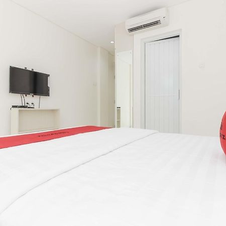 Hotel Reddoorz Near Pancoran à Jakarta Extérieur photo