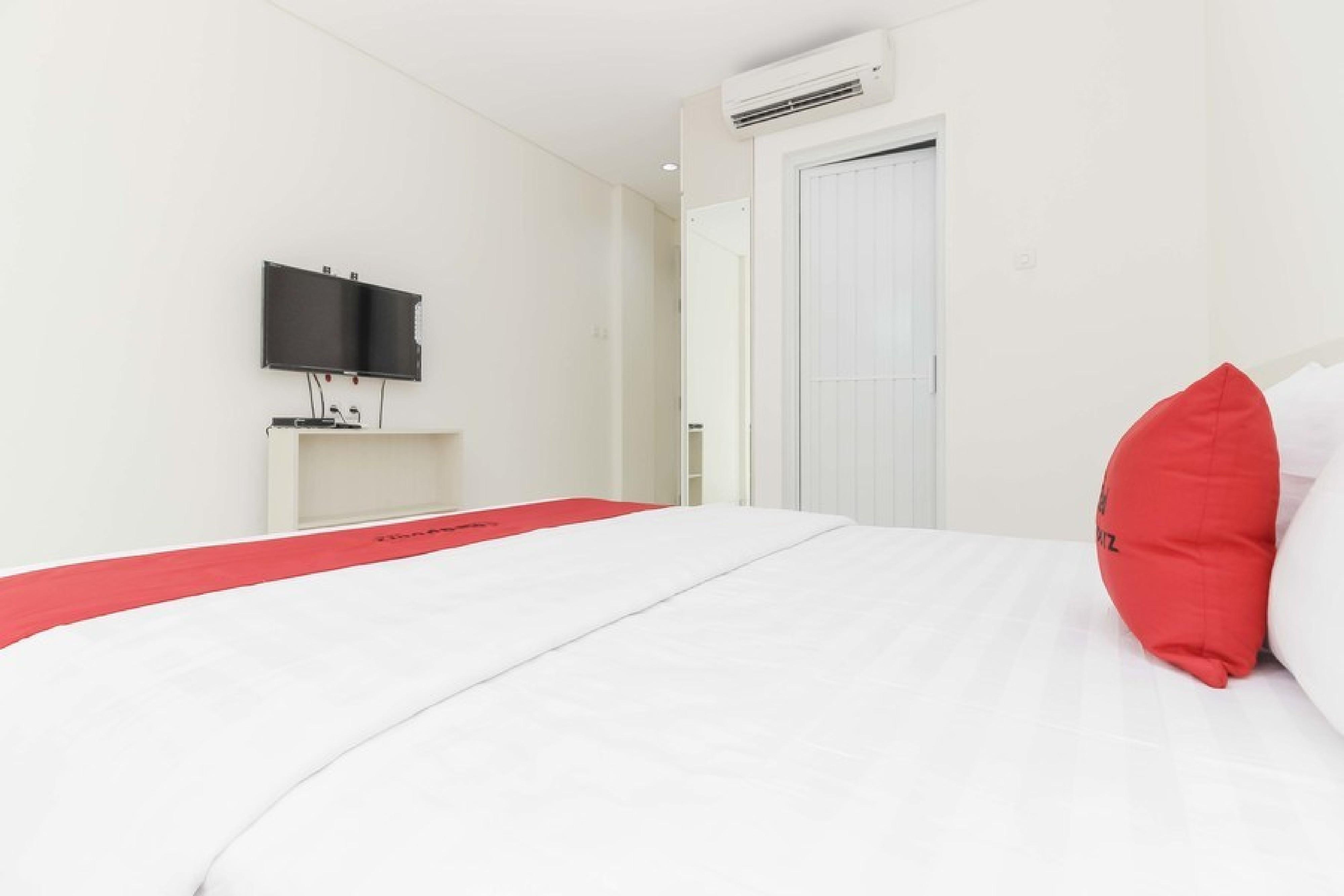 Hotel Reddoorz Near Pancoran à Jakarta Extérieur photo
